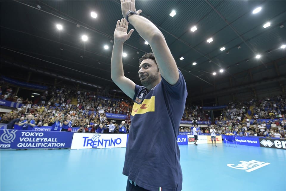 Mazzanti opta por levar quatro centrais para a Olimpíada Web Vôlei