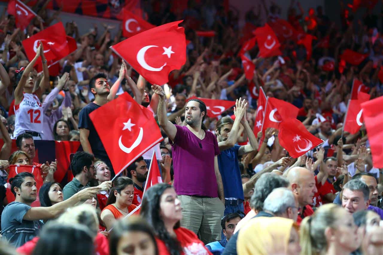 Incrível! Tie-break na Turquia termina com 42 a 40 – Web Vôlei