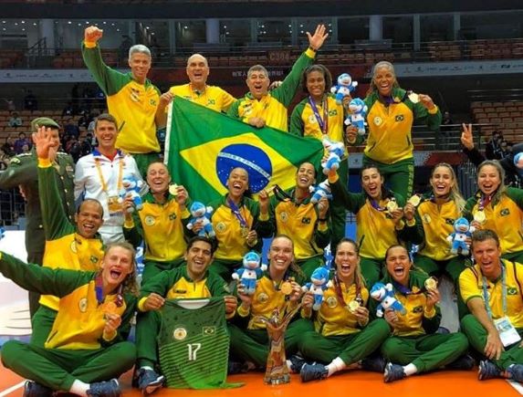 Brasil 3 x 0 EUA - vôlei feminino - Jogos Mundiais Militares - Rio 2011 