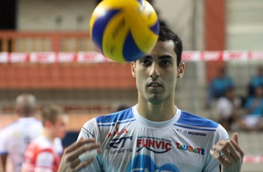 Douglas Souza vôlei