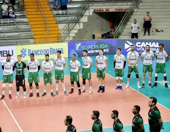 América