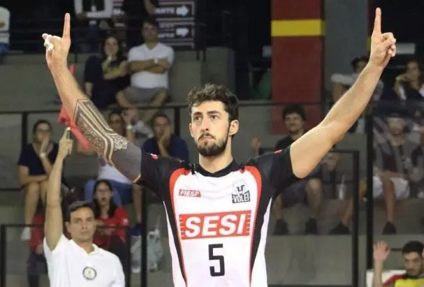 Lucas Lóh fecha com time polonês e aumenta êxodo Web Vôlei