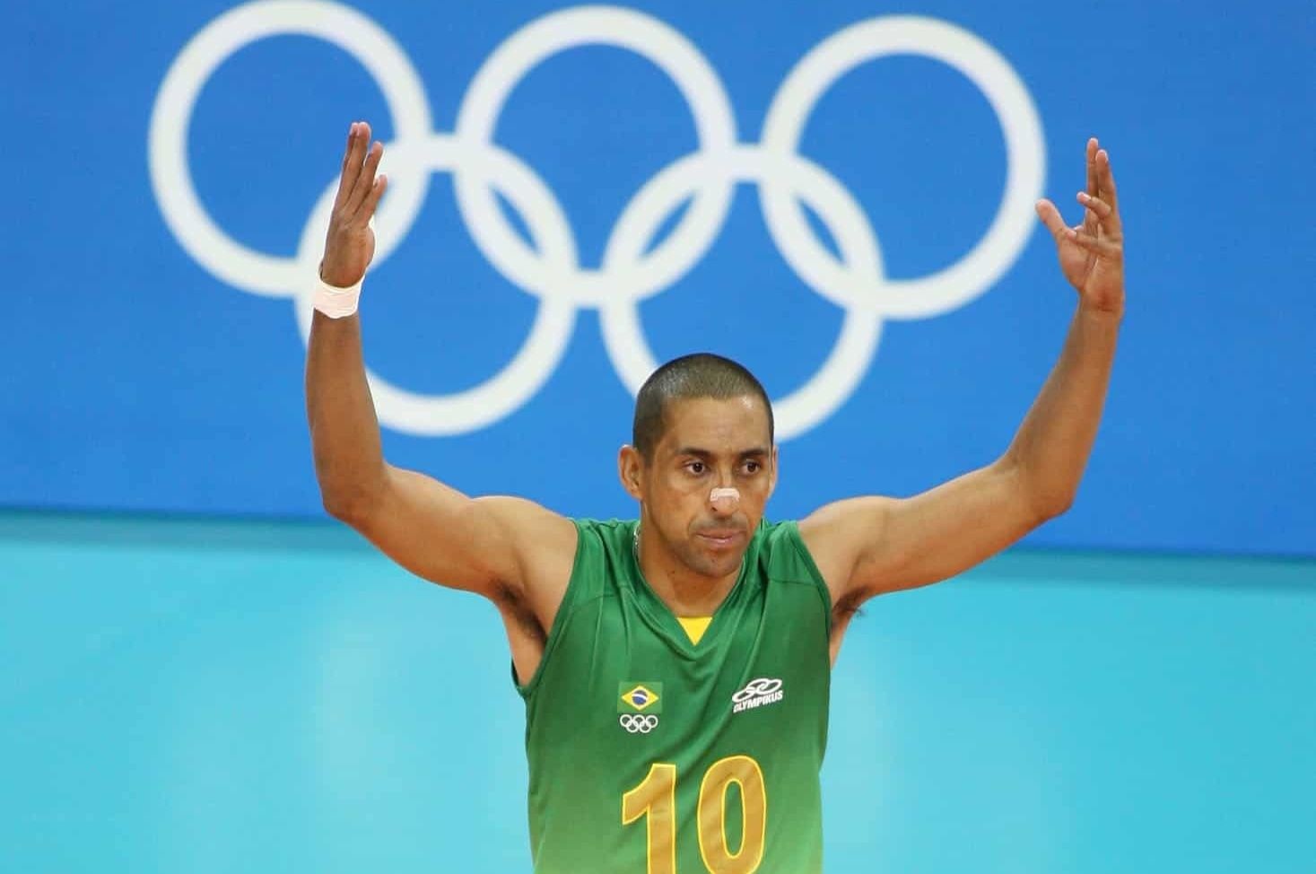Serginho, bicampeão olímpico no vôlei: 'Não consigo me aposentar
