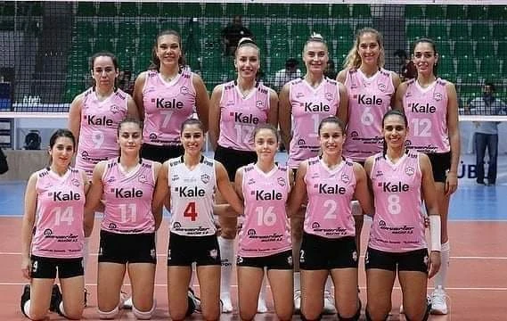 Turquia Paula Borgo, Thaisinha e Ellen Copa Turca