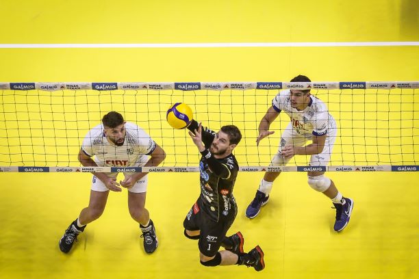 Niterói Vôlei vence o Minas e mantém liderança da Superliga B