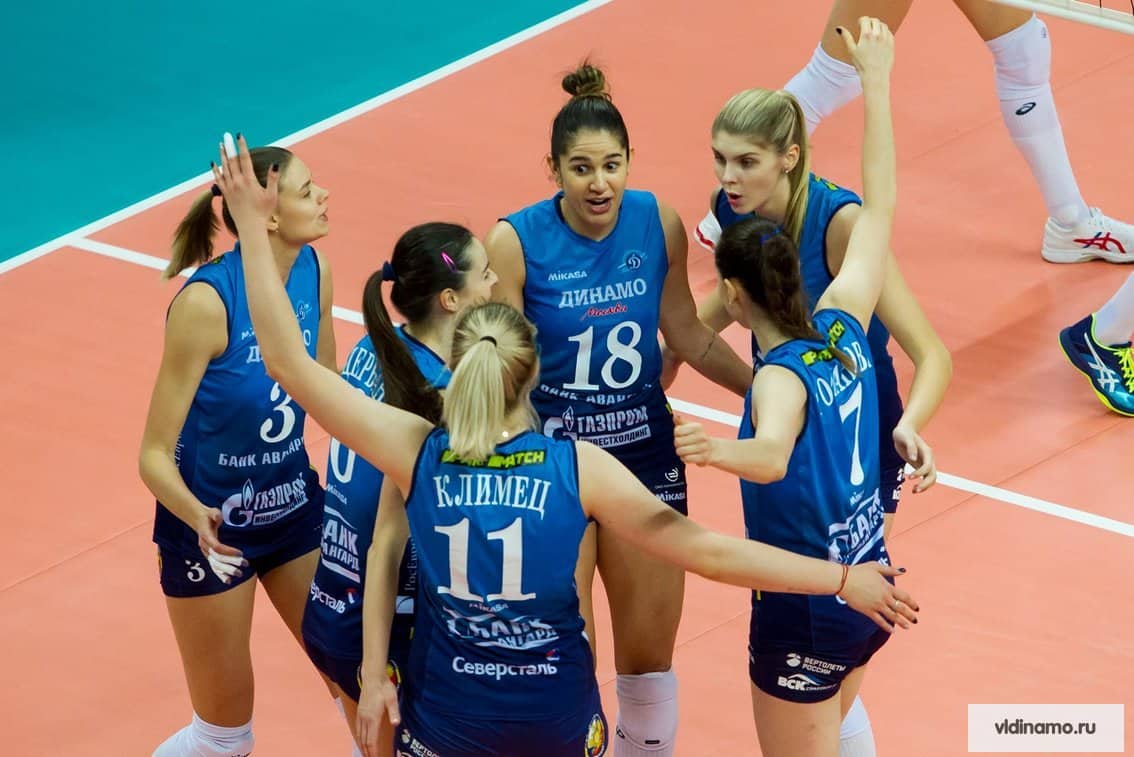 Natália é decisiva em vitória do Dínamo Moscou na Liga Russa de vôlei