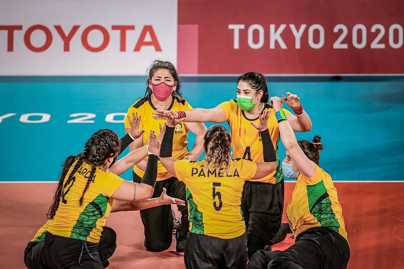 vôlei sentado