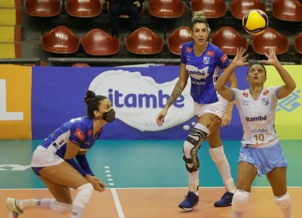 Léia Itambé