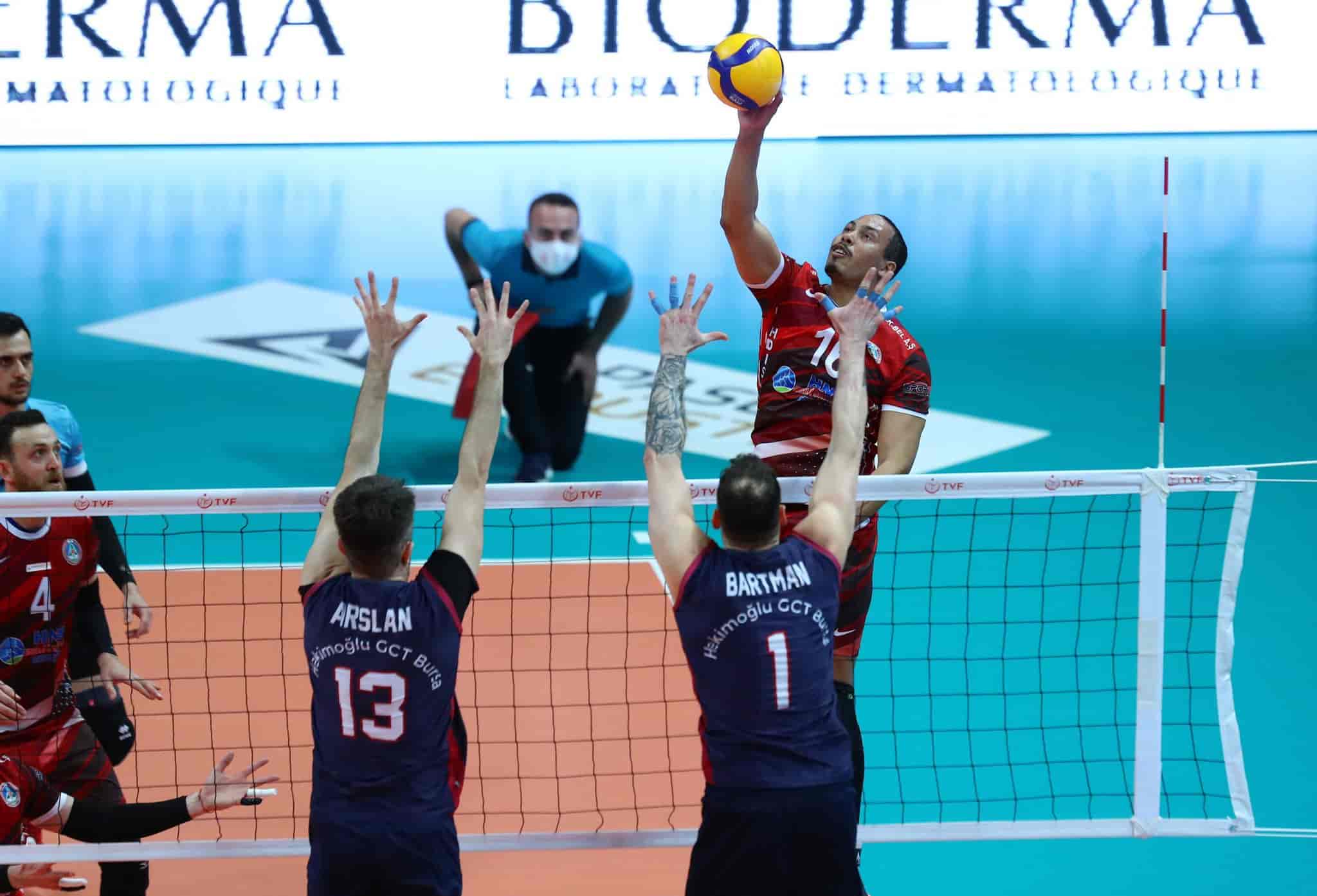 Incrível! Tie-break na Turquia termina com 42 a 40 – Web Vôlei