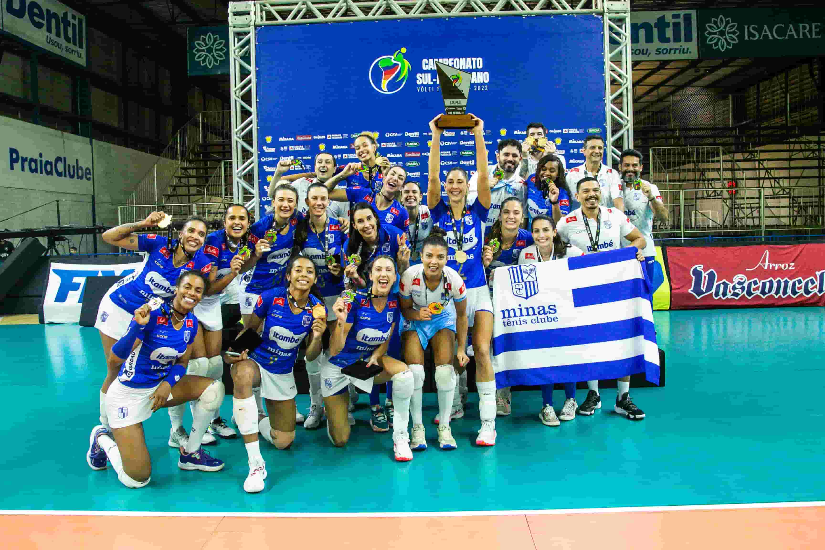 No tie-break, Minas vence Praia Clube e conquista a Supercopa de