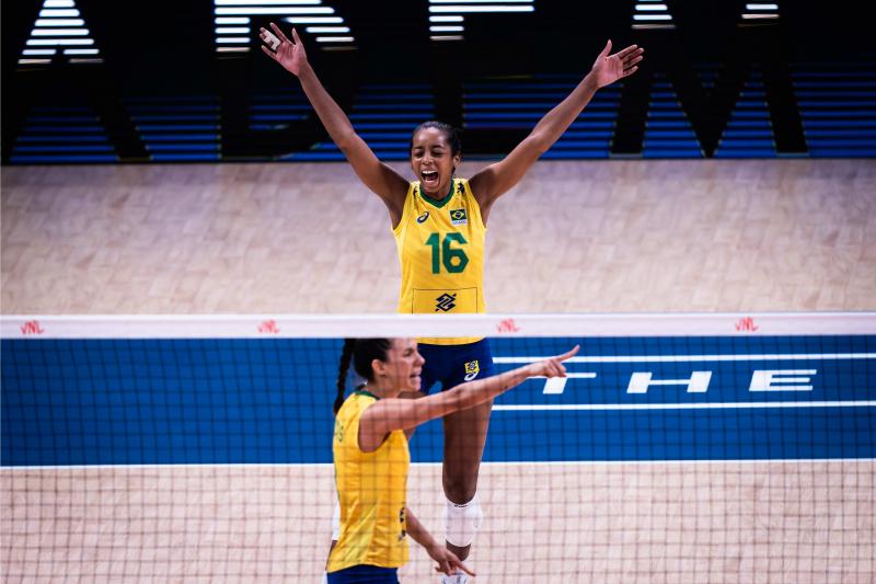 Zé Roberto define as 14 jogadoras da 1ª semana da VNL