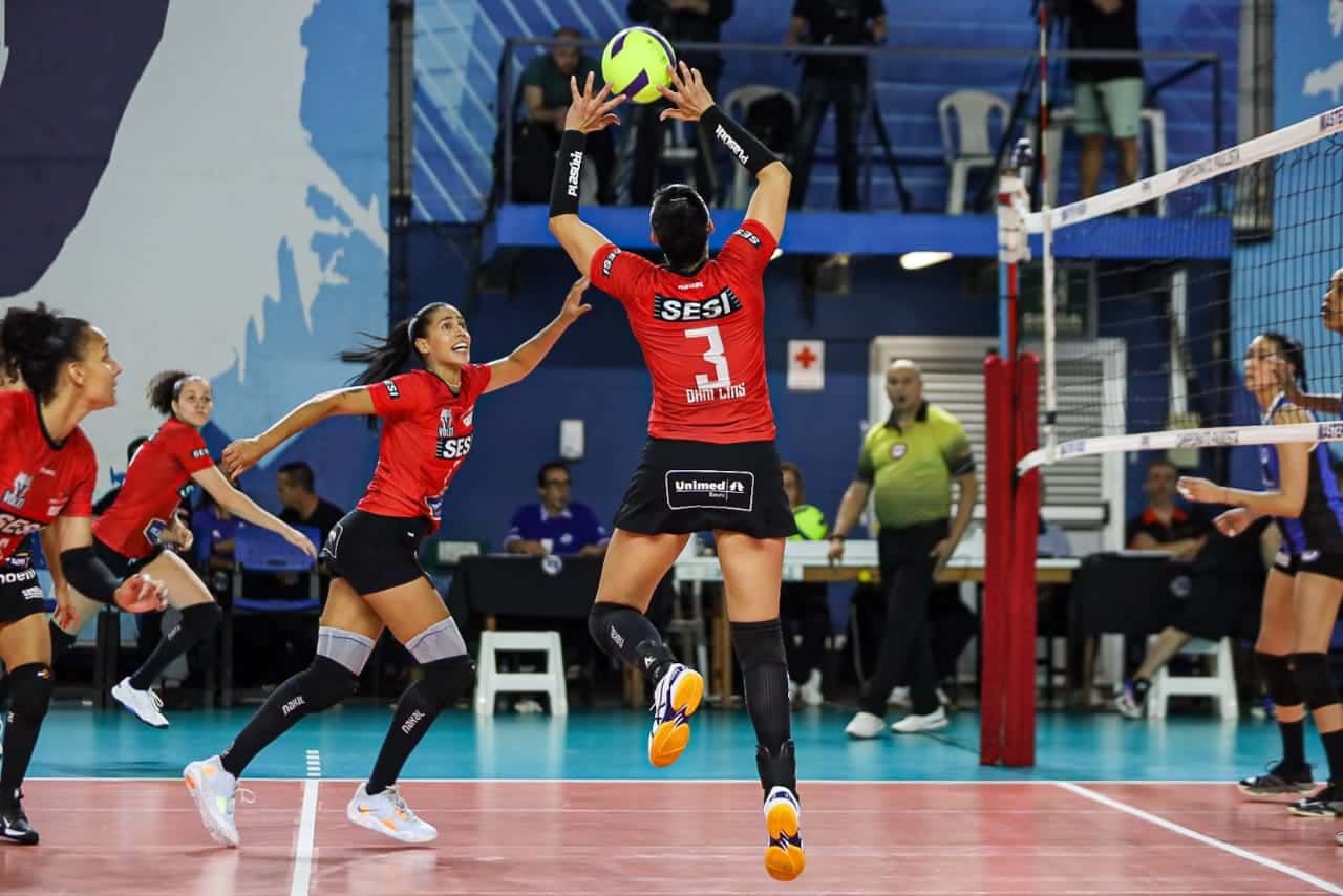 Sesi-Bauru vence o Pinheiros fora de casa e larga na frente na final do Paulista  de vôlei feminino, vôlei