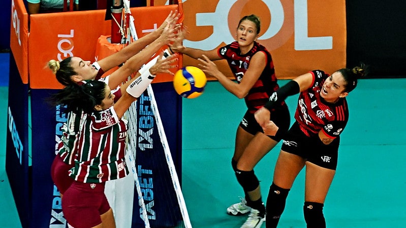 Flu vence Fla de virada e vai invicto para a final do Estadual de Vôlei  Feminino