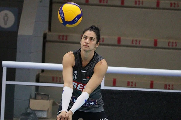 Sesi Vôlei Bauru - Dani Lins