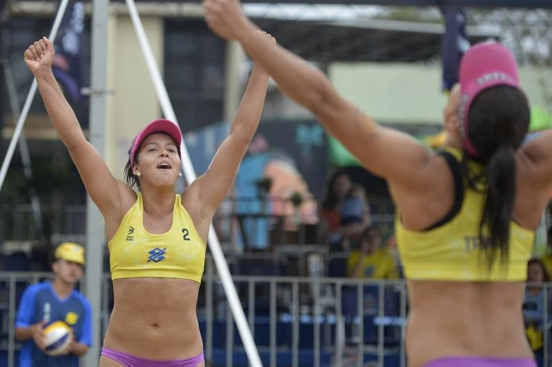 Tainá/Vic é uma das duplas brasileiras no México