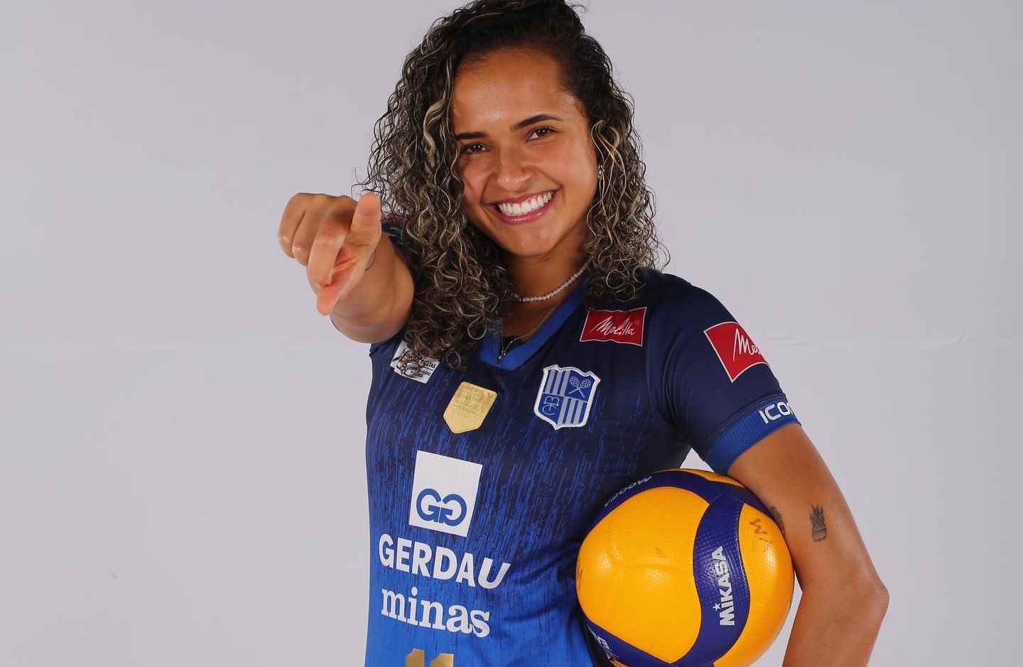 CBV fecha parceria com a Riachuelo e repagina uniformes do Brasil