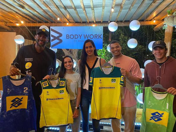 CBV fecha parceria com a Riachuelo e repagina uniformes do Brasil – Web  Vôlei