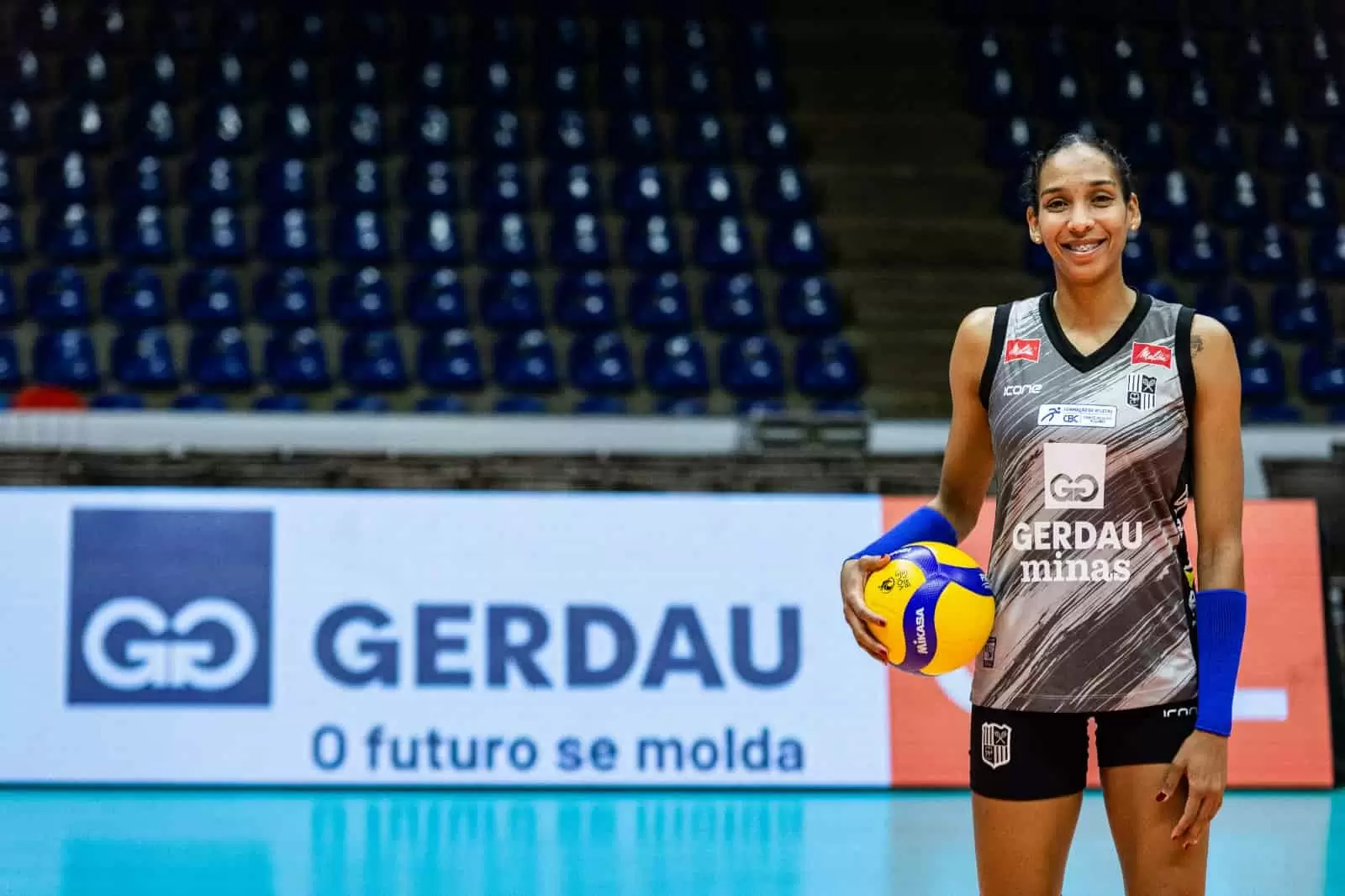 Valdez feliz com receptividade e chance no Minas Web Vôlei Tudo