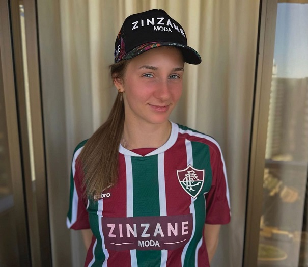 Sérvia Aleksandra Uzelac reforça o Fluminense