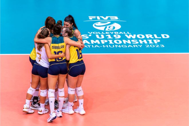 Inconstante, Brasil perde no tie-break para o Canadá na VNL