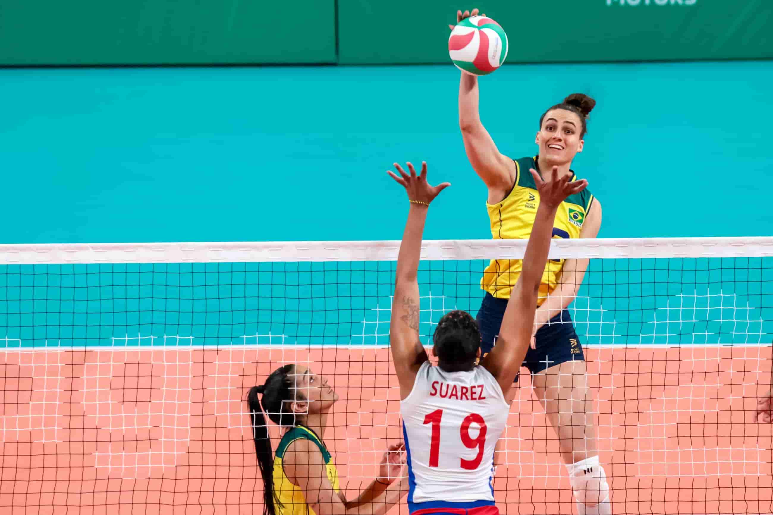 Seleção feminina de vôlei é a 'mais velha' na Liga das Nações