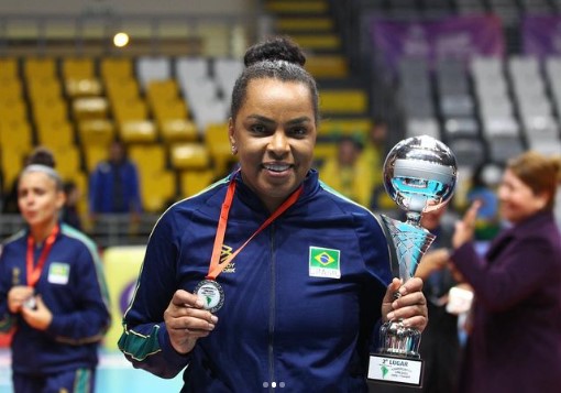 Fofão, da Seleção Brasileira feminina sub-17, está entre as treinadoras do vôlei brasileiro