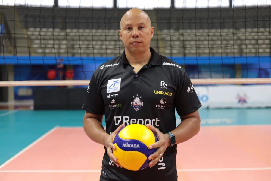 Gersinho, técnico do Suzano