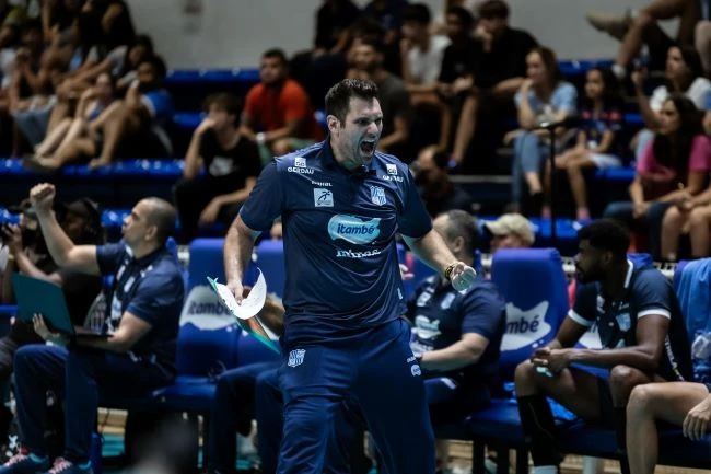 Minas Gui Novaes
