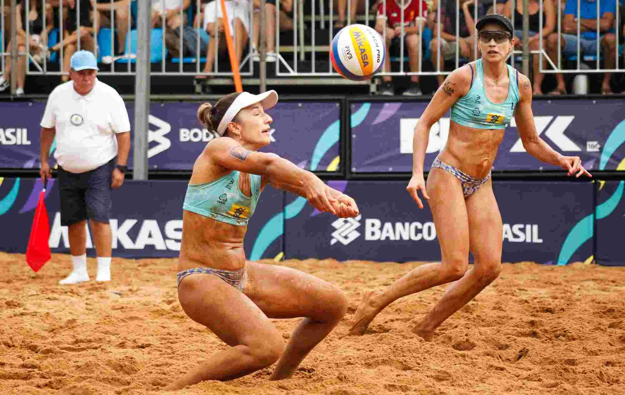Bárbara Seixas e Carol Solberg