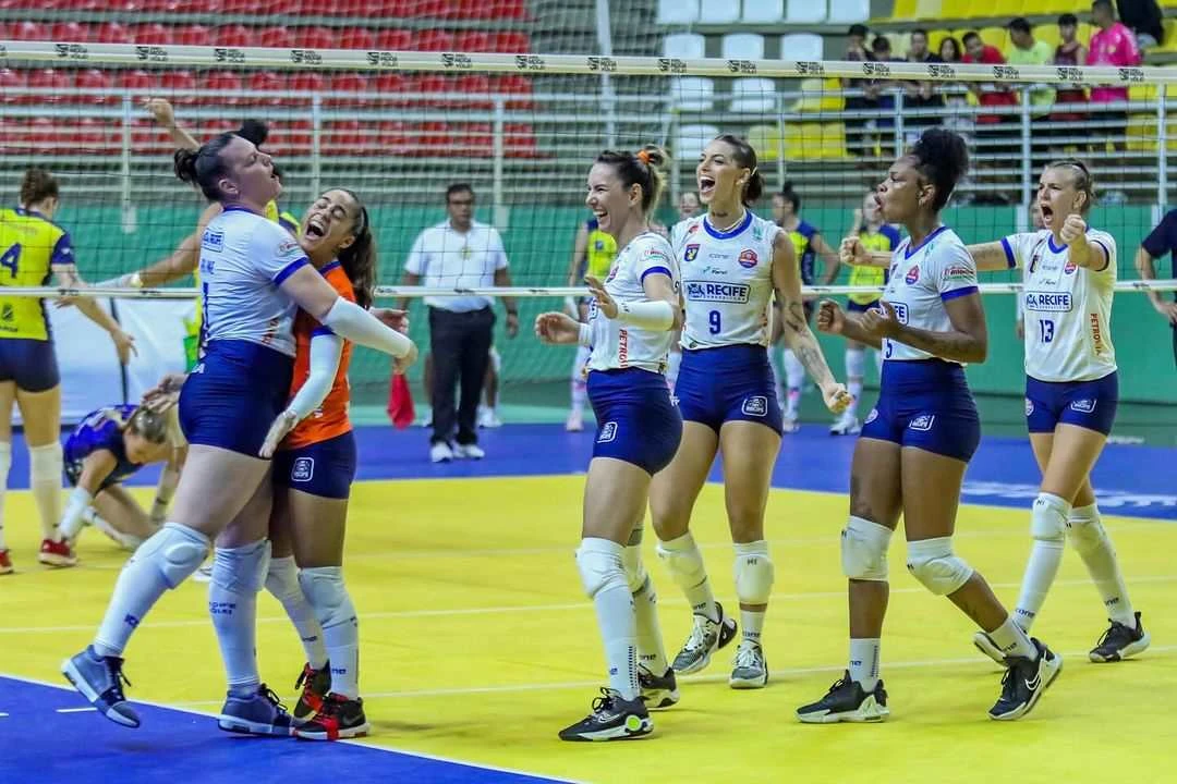 Recife assumiu a vice-liderança da Superliga B feminina (Daniel Mafra)