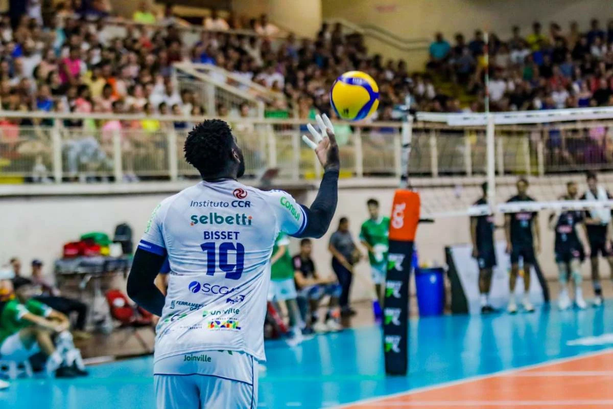 Bisset está de volta ao Joinville