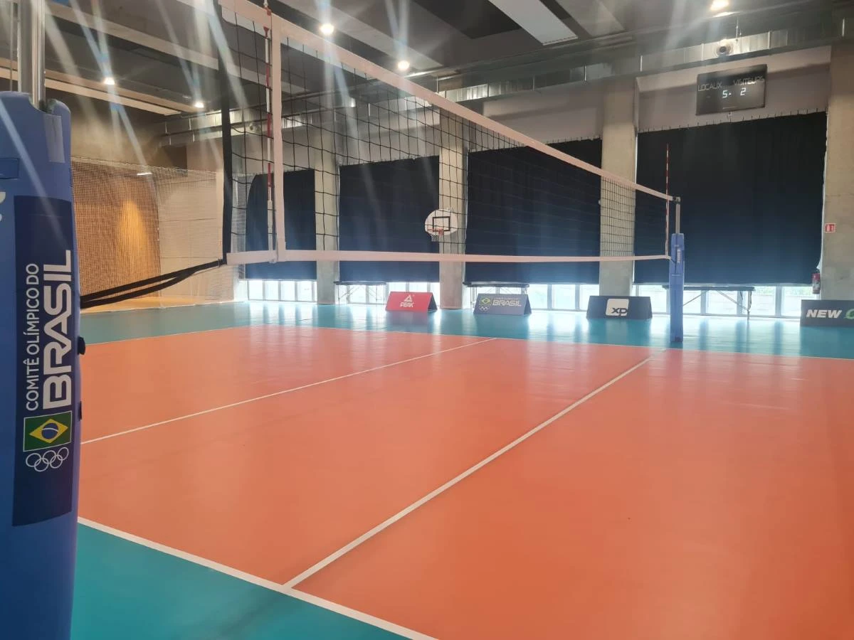 Quadra de treino do vôlei em St. Ouen - COB