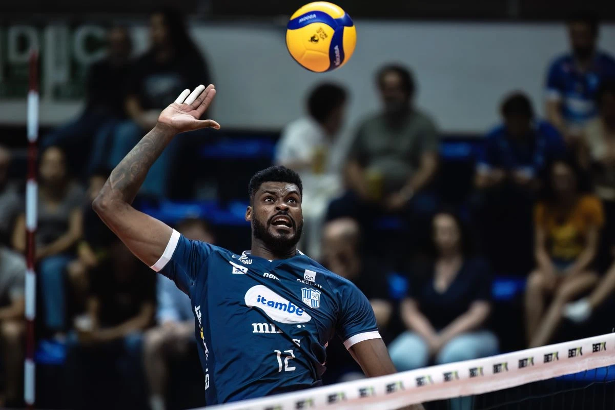 Isac segue no Itambé Minas