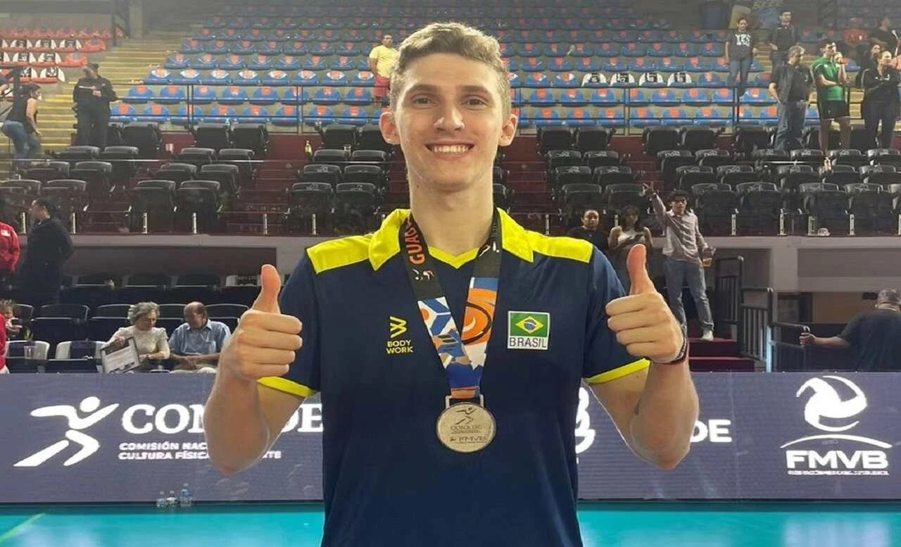 Bender pela Seleção Brasileira de Novos