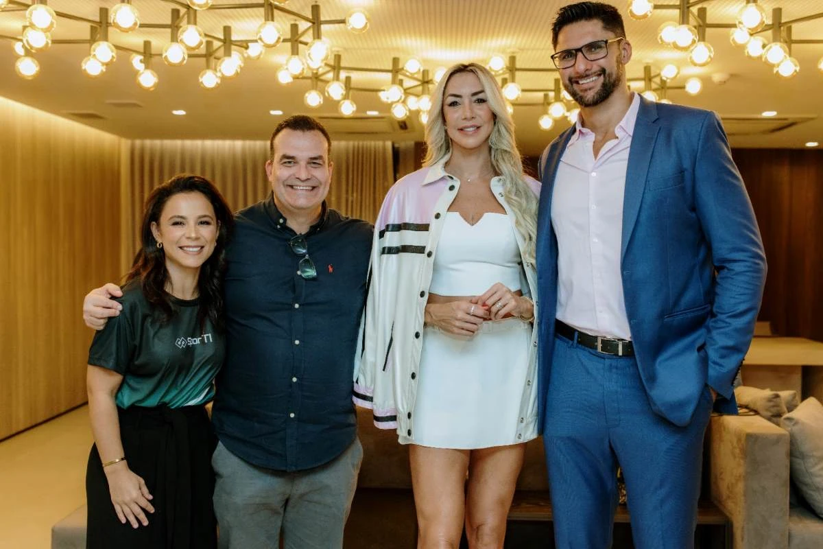 Sandrelise, fundadora da SporTI, Flávio Davis, CEO da SySports, Thaisa Daher e Rafael Rodrigues, marido de Thaisa