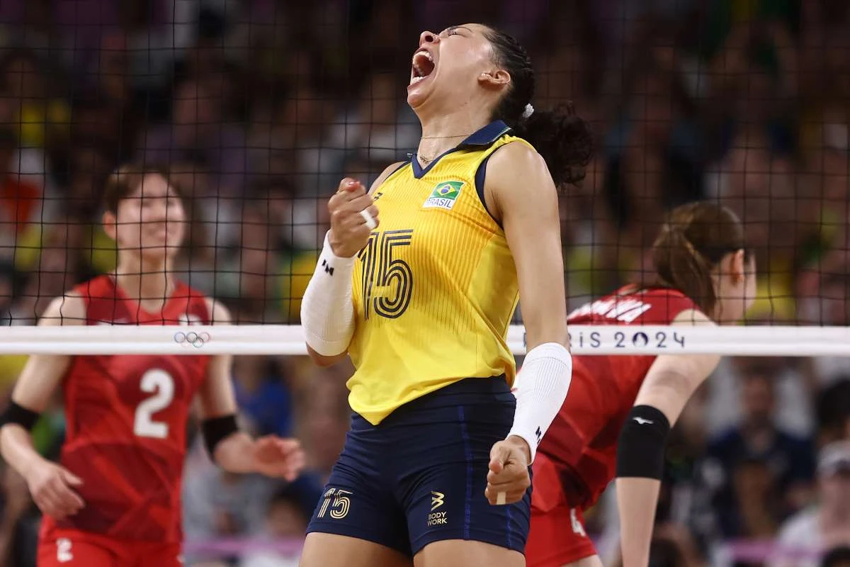 Carolana em ação contra o Japão Carol