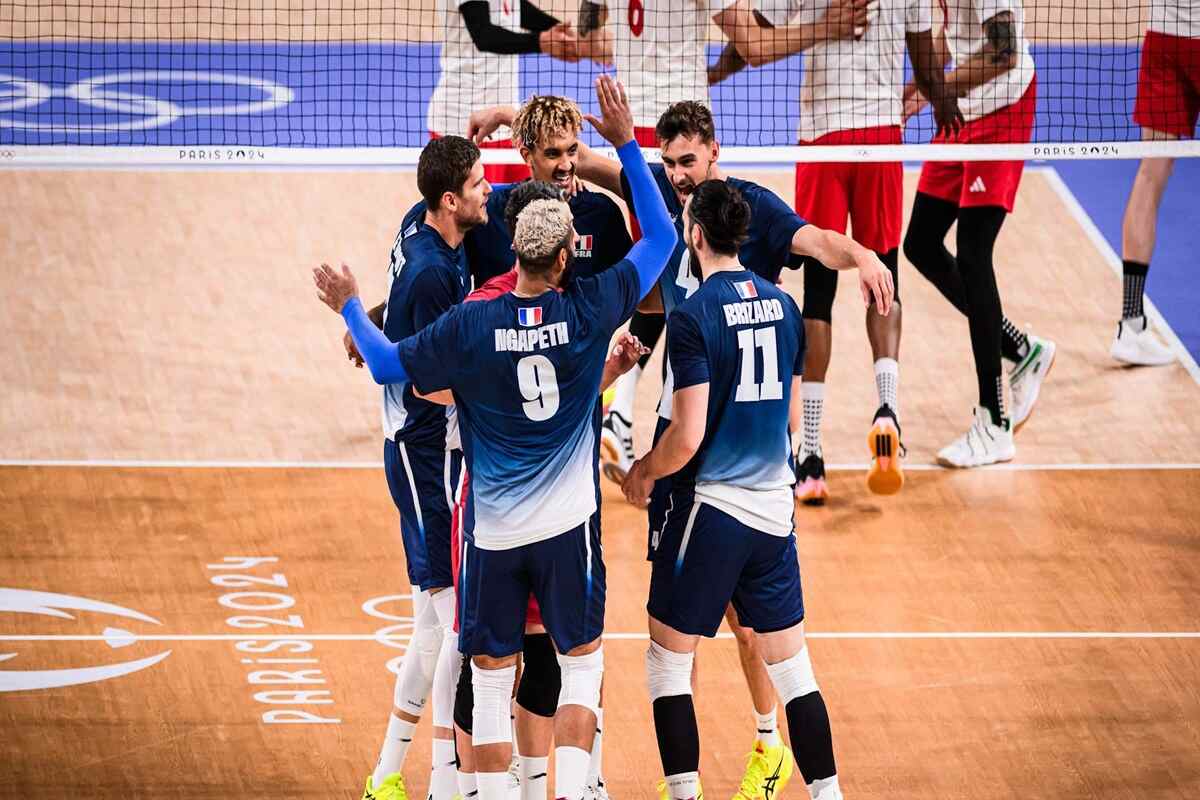 Ary Graça, presidente da FIVB, celebrou o sucesso do vôlei de quadra em Paris 2024