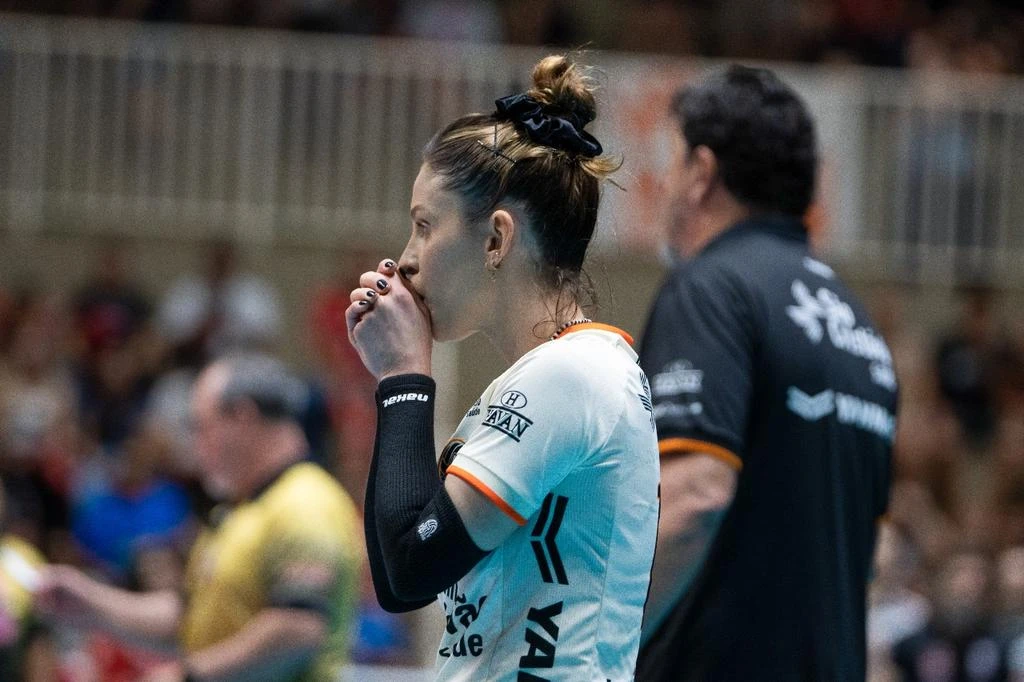 Camila Brait lidera o Osasco