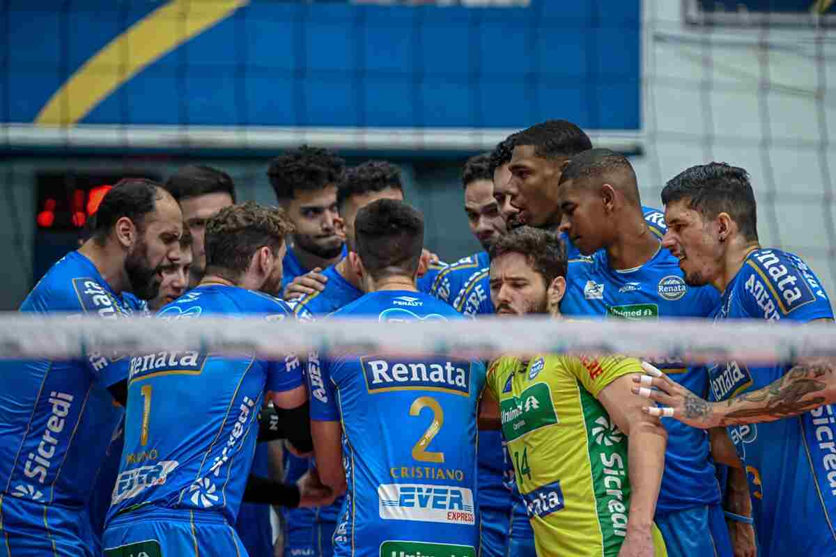 De olho no G4, Vôlei Renata visita Sada Cruzeiro neste sábado