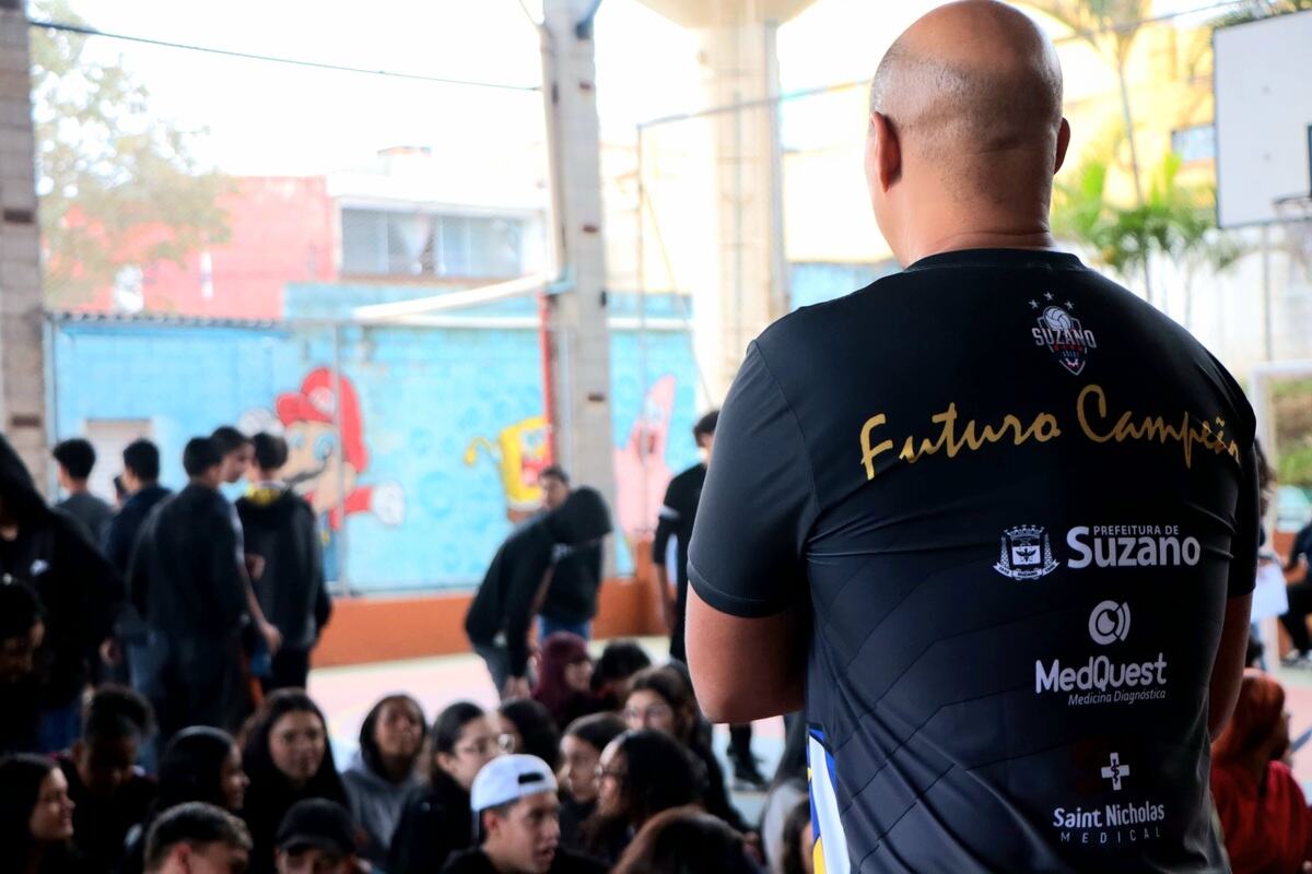 Suzano inicia projeto social de vôlei
