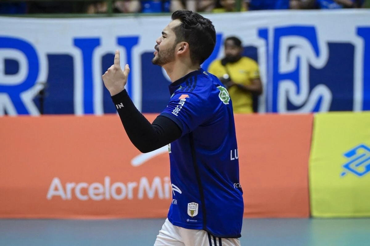 Lukinhas também conquistou a Superliga 24/25, o Sul-Americano de Clubes, a Supercopa, o Campeonato Mineiro e a Copa Brasil