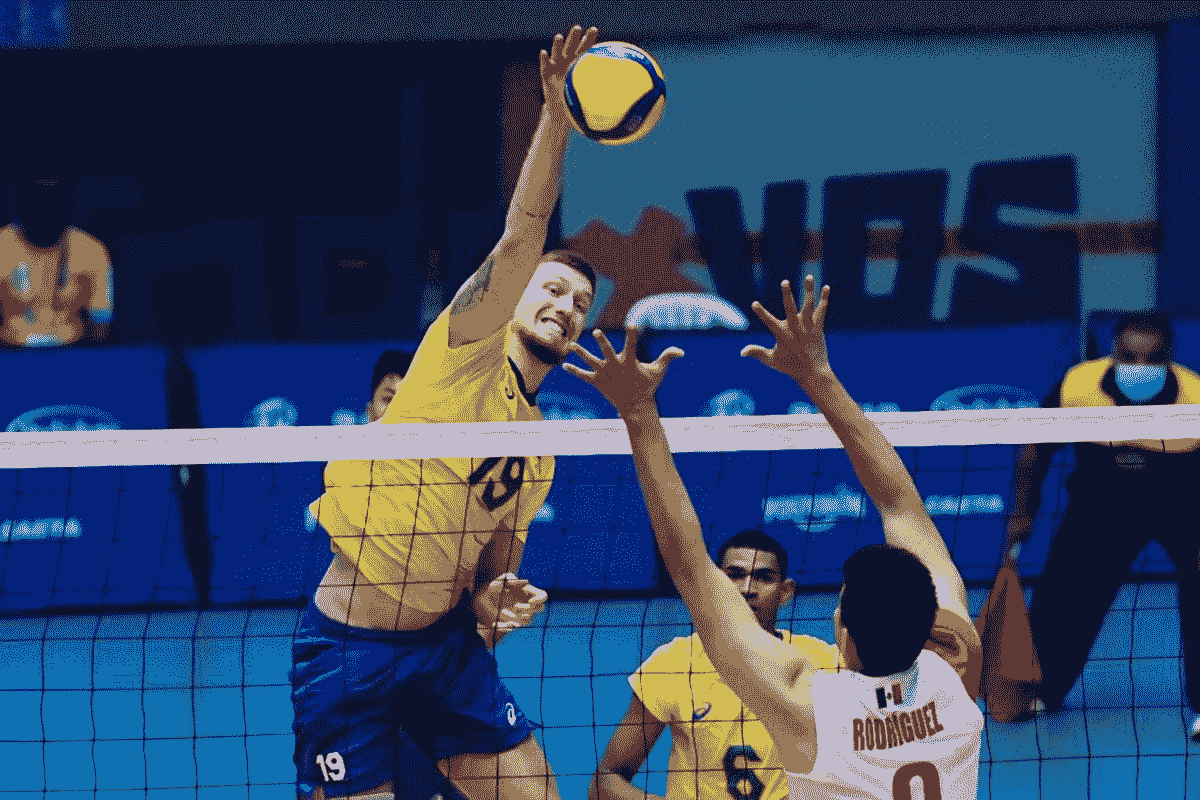 Central de destaque da base da Seleção Brasileira, Paulo Carraro chega ao Joinville após passagem por Blumenau e reencontra o técnico Rubinho