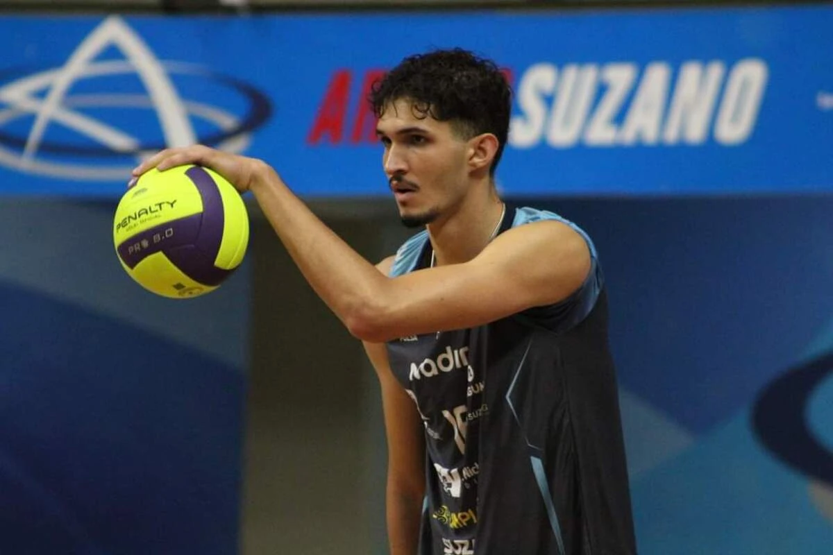 Flávio Neves estava no Suzano e pelo clube paulista conquistou o vice do Campeonato Paulista Adulto
