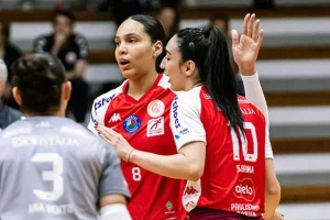 Jheovana no Paulistano Barueri