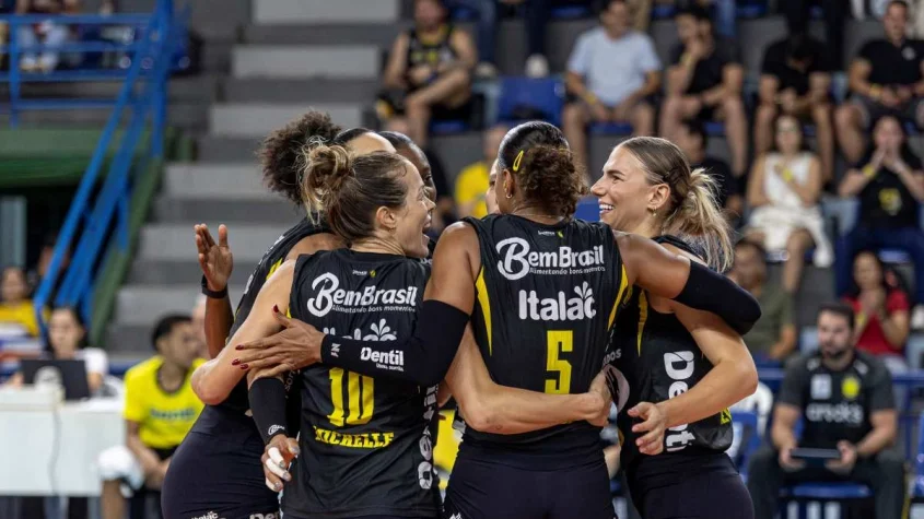 Praia Clube - Superliga
