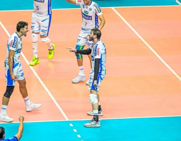 Vôlei Renata vence Suzano e fica perto do penta do Paulista