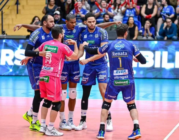 Vôlei Renata bate o Suzano e é penta do Paulista de Vôlei