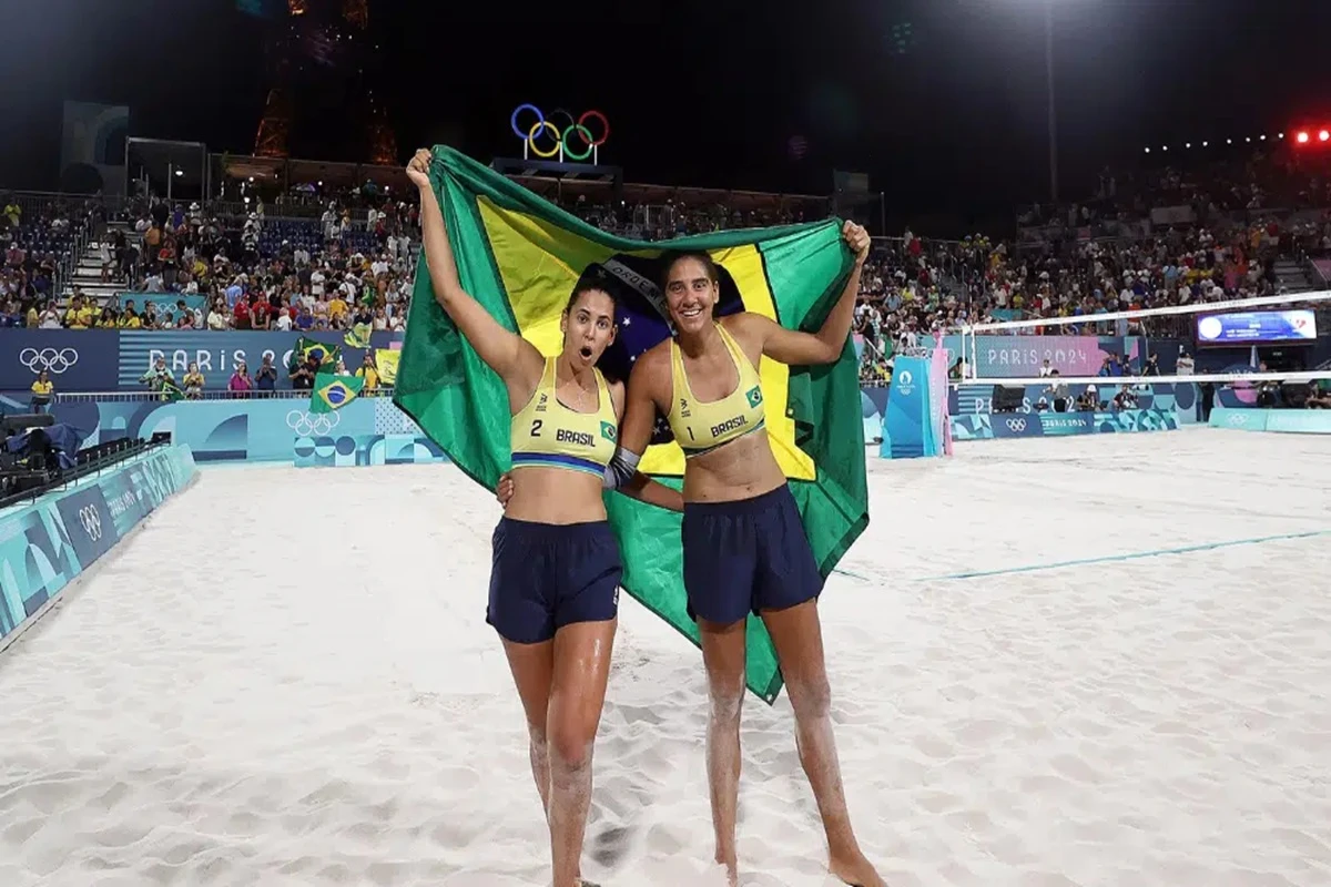 Duda e Ana Patrícia buscam segundo título no Mundial de vôlei de praia