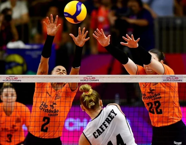 Osasco brilha no block, vence o Praia e é bronze no Mundial