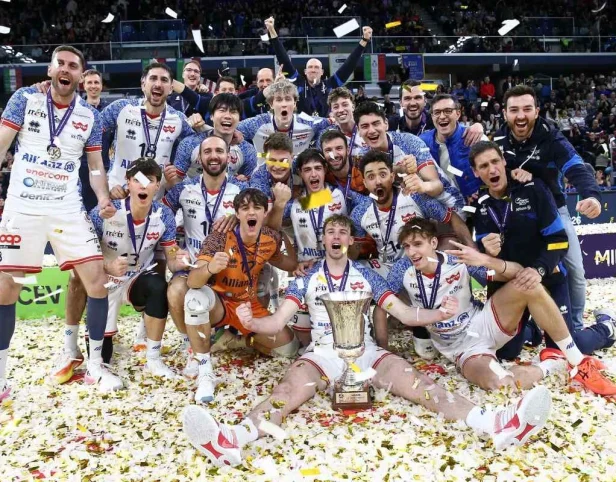 Cachopa festeja o primeiro título europeu